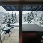 Villa Wolf's Plane Luxury Isolated Mountain House For Digital Nomads *