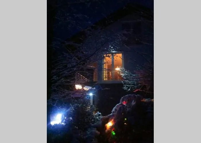 Wolf's Plane Luxury Isolated Mountain House For Digital Nomads * פויניצה