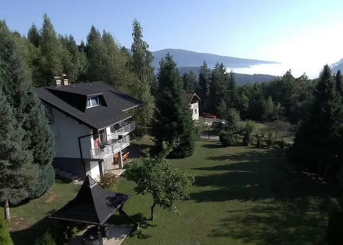 Wolf's Plane Luxury Isolated Mountain House For Digital Nomads וילה